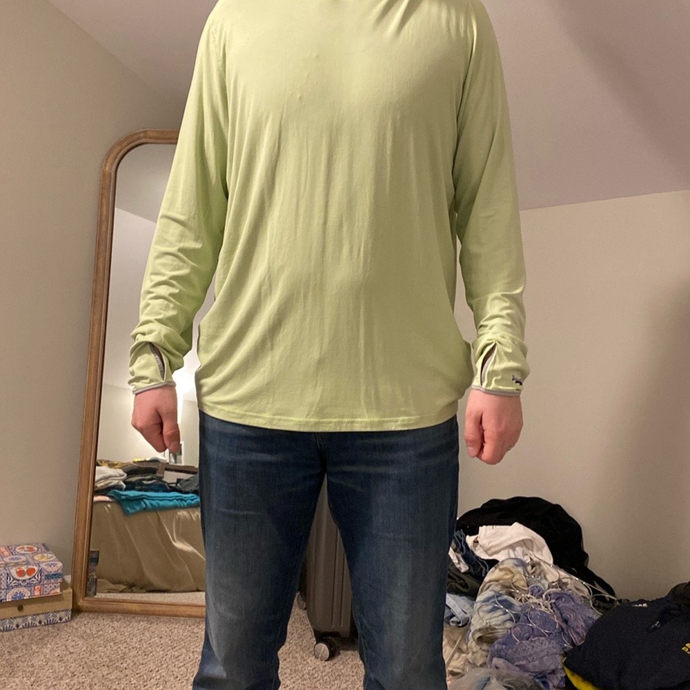Patagonia Men's Hooded Tropic Comfort Shirt in Friend Green UPF 40 - Picture 2 of 3
